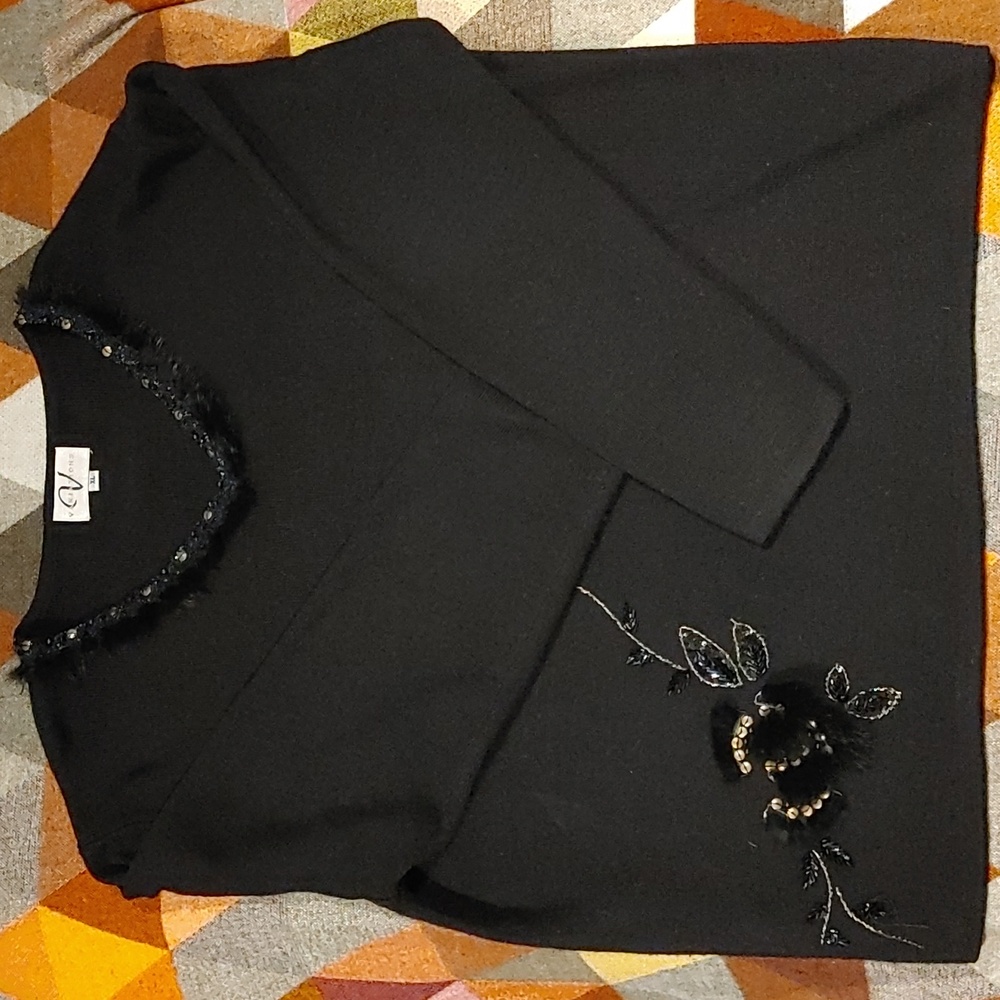 Variations Sweater sz XL